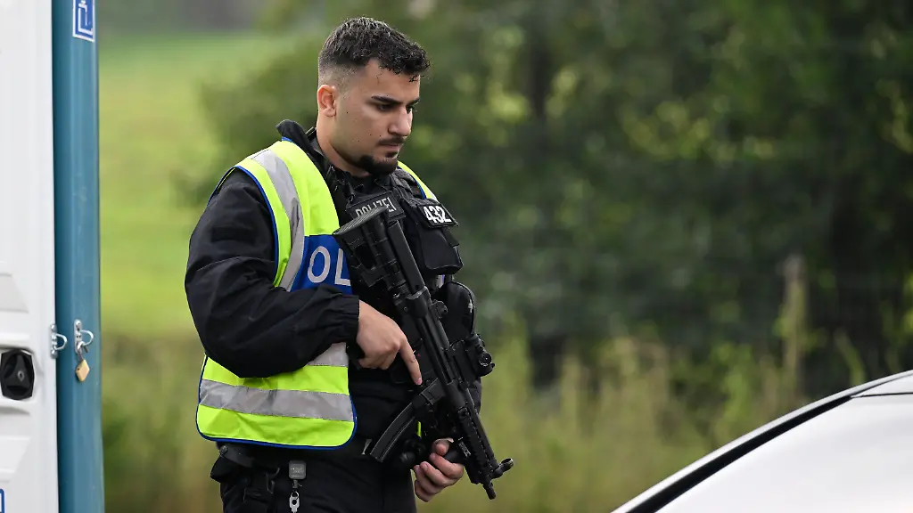 73925db76da1c374b6cd44c52752d055