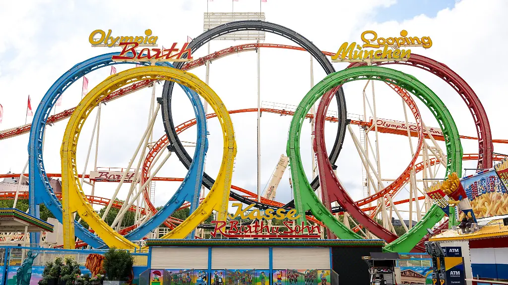 Beim-Aufbau-der-legendaeren-Olympia-Looping-Achterbahn-wurde-ein-Arbeiter-toedlich-verletzt