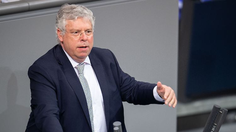 Eine "Bevormundung" baltischer NATO-Partner in dieser Frage gehe "gar nicht", sagt Hardt in einem Interview.
