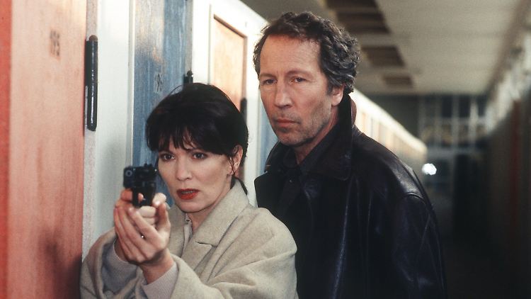 Hartmut Becker mit Schauspielkollegin Iris Berben 1997 in der Krimi-Reihe "Rosa Roth".