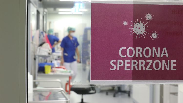 Die Corona-Krise bescherte den Krankenkassen zusätzliche Kosten während die Einnahmen wegbrachen.