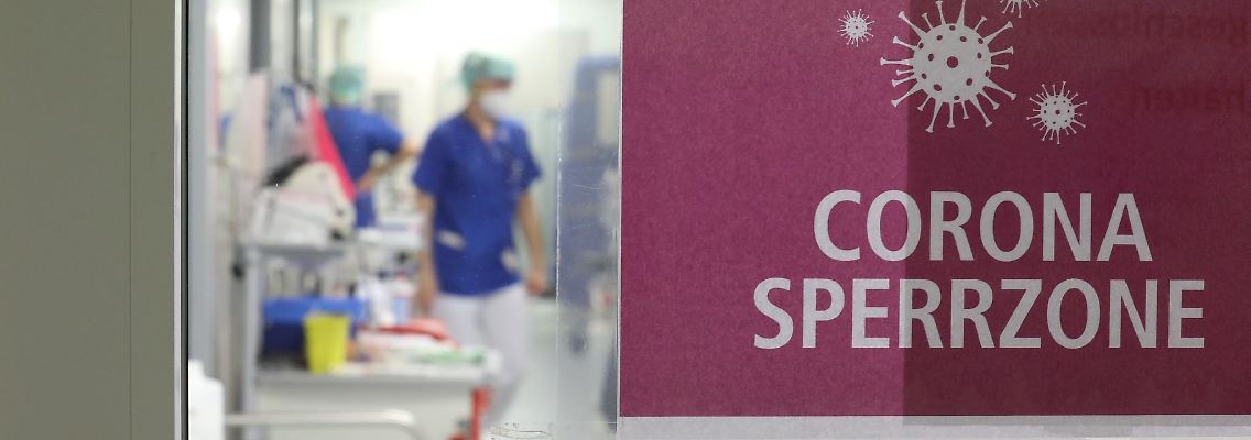 Die Virusvariante Omikron ist sehr ansteckend.