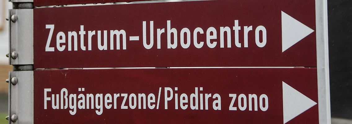 Seit dem 12. Juni 2006 darf die Stadt Herzberg am Harz den Titel "die Esperanto-Stadt" führen.