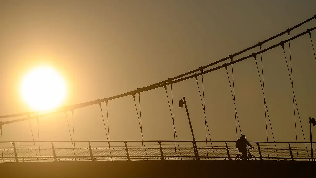Auf-einen-sonnigen-Spaetsommer-koennen-sich-die-Menschen-in-Sachsen-Anhalt-am-Wochenende-freuen