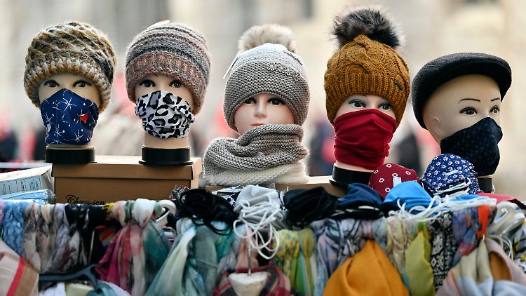 Mit oder ohne Bommel? Aus echtem Pelz jedenfalls ein absolutes No-Go.