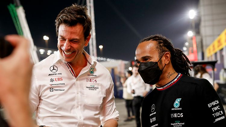 Toto Wolff und Lewis Hamilton sollen Differenzen haben, sagt Ex-Formel-1-Pilot Jacques Villeneuve.