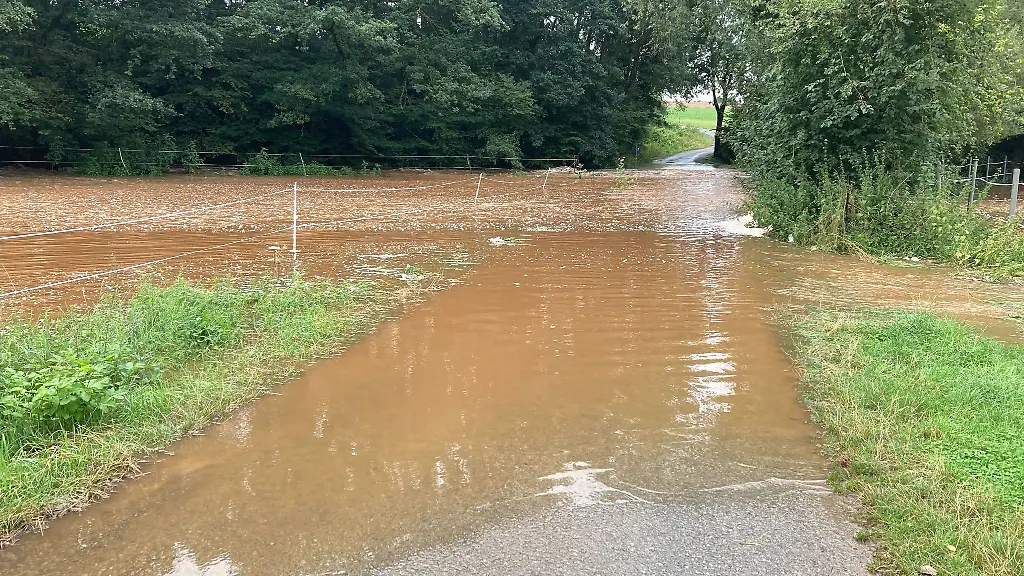 Am-ersten-Wochenende-im-August-hatte-Starkregen-im-Landkreis-Kassel-fuer-Ueberschwemmungen-gesorgt