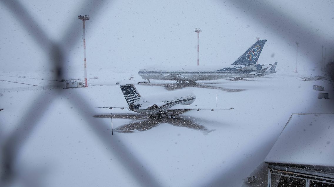 Am Flughafen in Athen geht quasi nichts mehr.