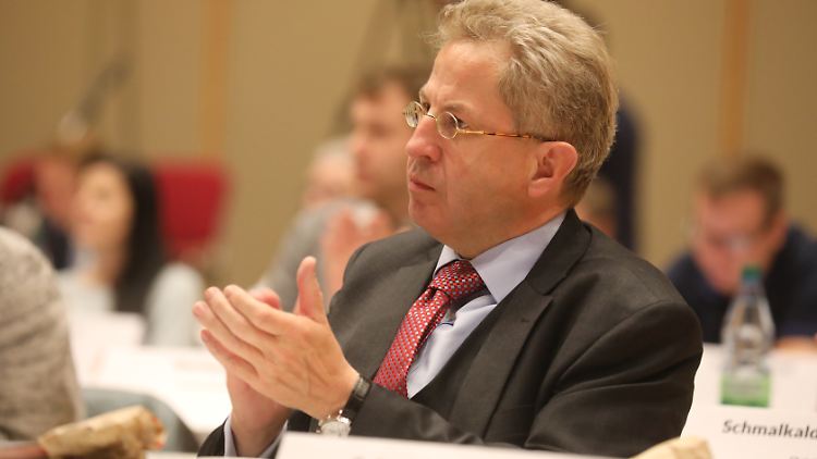 Dafür gibt es keinen Applaus von Hans-Georg-Maaßen. Der Partei-Rechtsaußen ist erzürnt über die Nominierung Max Ottes für das Bundespräsidentenamt durch die AfD.