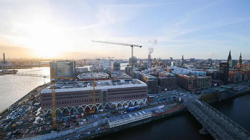 Die-Eroeffnung-des-Westfield-Hamburg-Ueberseequartier-in-der-Hafencity-ist-erneut-verschoben-worden-Statt-der-17-Oktober-soll-es-nun-ein-Tag-gegen-Ende-des-ersten-Quartals-2025-sein