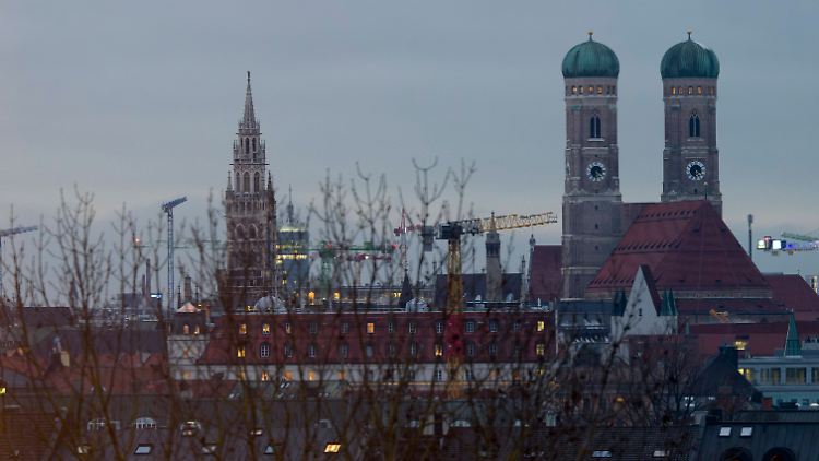 Blick auf die Münchner Frauenkirche: In der Diözese wurden Fälle von sexueller Gewalt wohl über Jahrzehnte vertuscht.