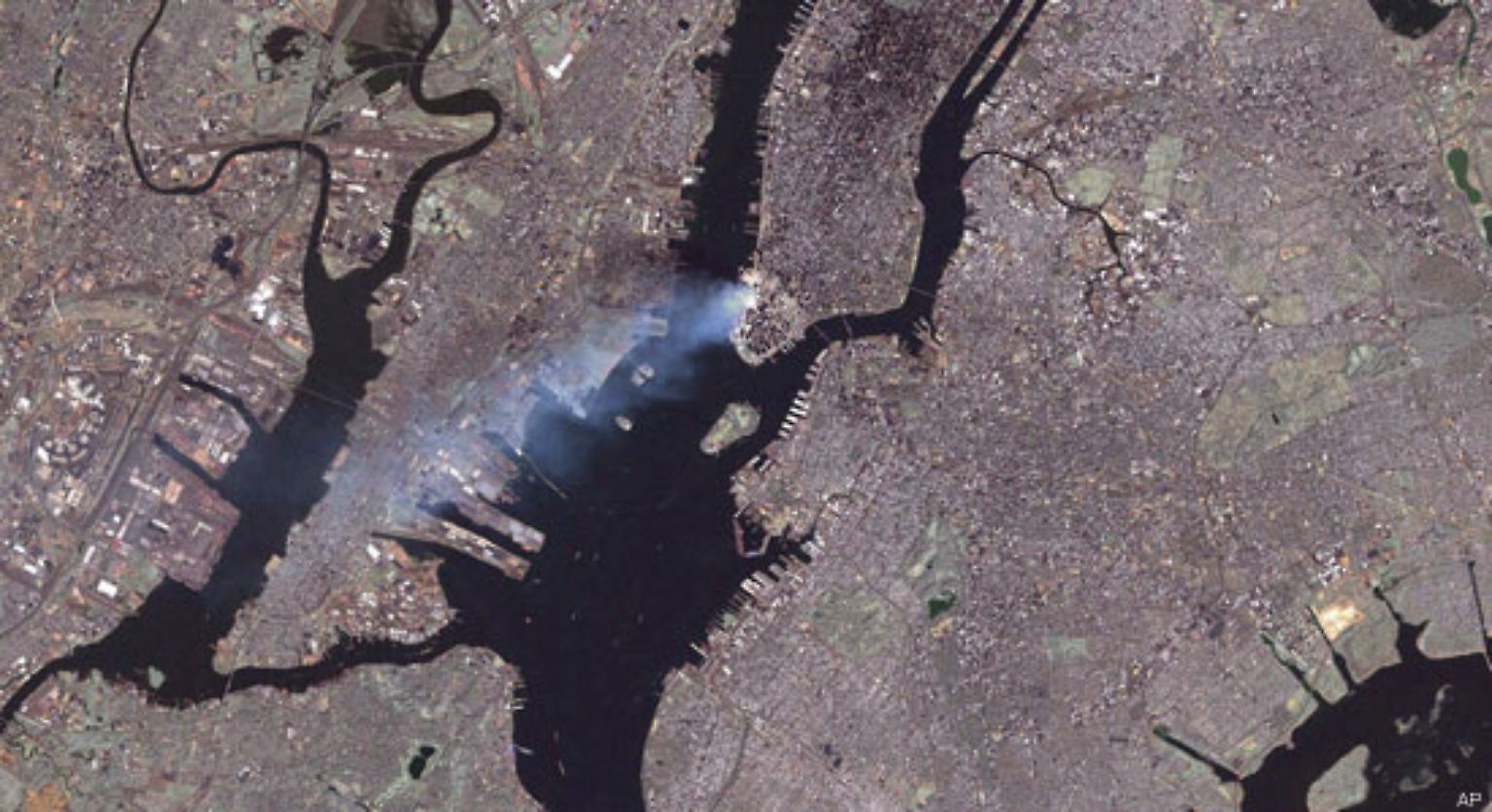 11. September 2001: Der Satellit IKONOS macht Bilder von New York am Tag der Katastrophe.