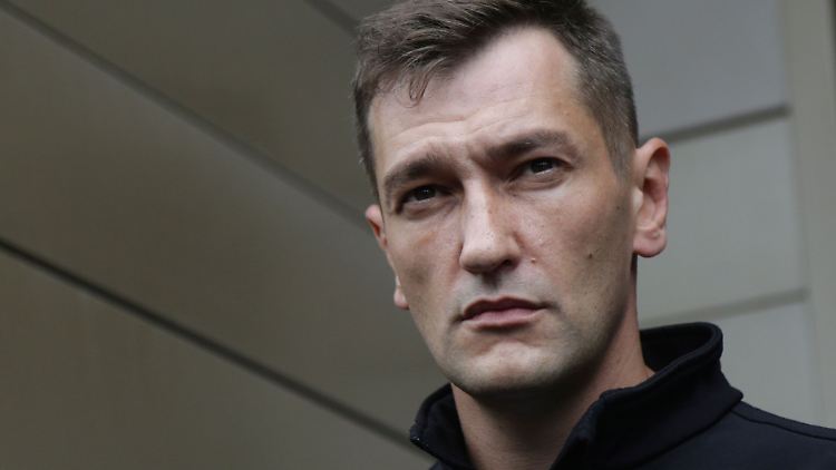 Es riecht nach Sippenhaft: Oleg Nawalny musste schon einmal nach einem fragwürdigen Verfahren ins Straflager.
