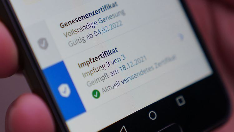 Die politische Entscheidung, dass Genesene nur noch knapp drei Monate als geschützt gelten, stößt bei Experten auf Unverständnis.