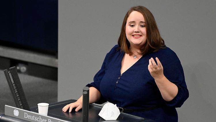 Muss erstmal ein paar Tage zu Hause bleiben: Grünen-Chefin in spe Ricarda Lange.