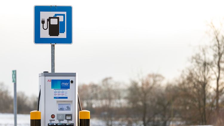 Bis 2030 sollen CO2-Emissionen im Verkehr auf 52 Millionen Tonnen verringert werden.