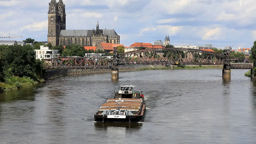 Die-Pegel-an-der-Elbe-in-Sachsen-Anhalt-haben-noch-keine-Alarmstufen-erreicht