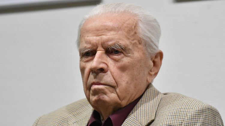 Großmann hatte nach seiner Festnahme 1990 nur einen Tag im Gefängnis gesessen.​