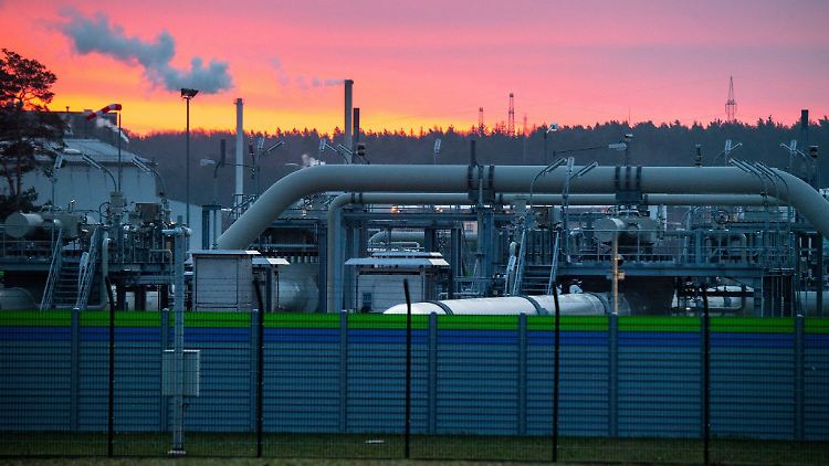 Höchst umstrittenes Projekt: Rohrsysteme und Absperrvorrichtungen in der Gasempfangsstation von Nord Stream 2