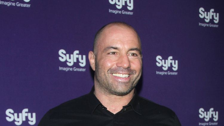 Rogan entschuldigt sich, unter anderem auch für rassistische Äußerungen.