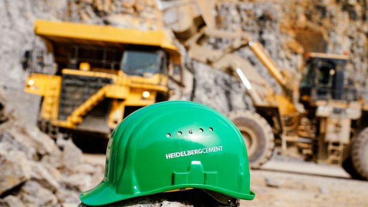 Der vorläufige Umsatz von HeidelbergCement im Geschäftsjahr 2021 liegt voraussichtlich bei 18,7 Milliarden Euro.