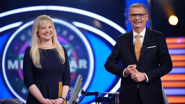 Moderator Günther Jauch mit Petra Lehner.