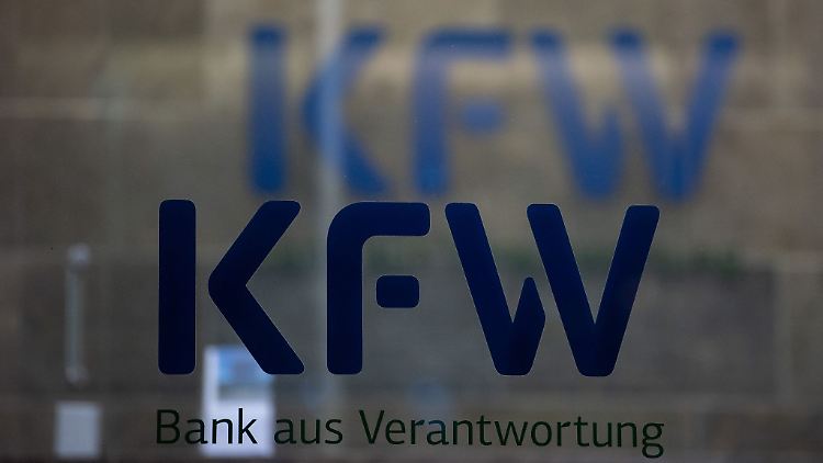 Das KfW-Programm wäre nach Angaben von Wirtschaftsminister Habeck ohne Stopp auf ein Volumen von 14 Milliarden Euro zugelaufen.