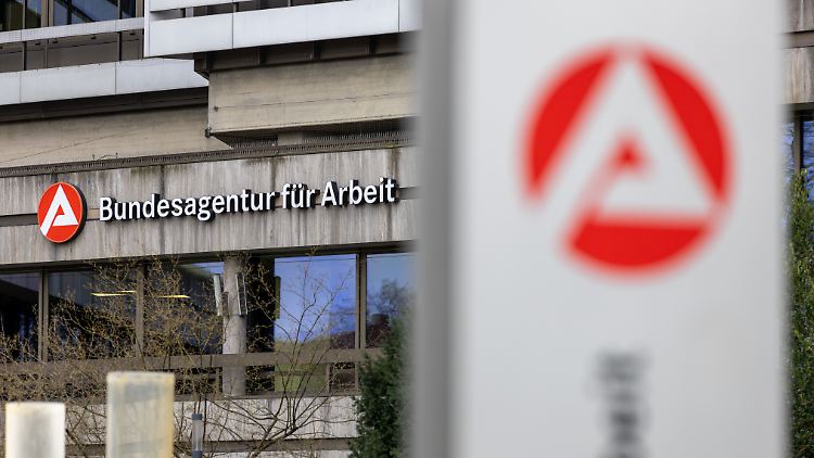 BA-Vorstand Daniel Terzenbach erklärte, "der Arbeitsmarkt ist gut in das Jahr 2022 gestartet."
