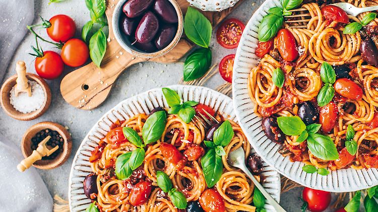 Nicht nur für leichte Mädchen, sondern auch für starke Kerle: Spaghetti alla puttanesca.