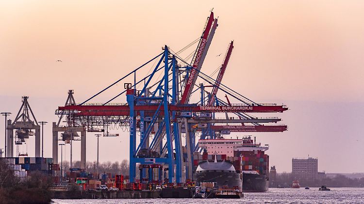 Nur noch 57,1 Prozent der Unternehmen geben an, dass nicht alle bestellten Waren geliefert werden könnten.