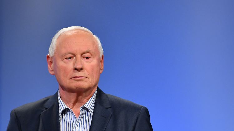 Mit seinem Plan, die Linke an die SPD anzunähern, ist Lafontaine gescheitert.