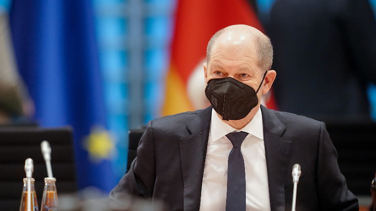 Bundeskanzler Scholz tritt dem Vorwurf entgegen, in der Debatte um den Ukraine-Konflikt nicht präsent genug zu sein.