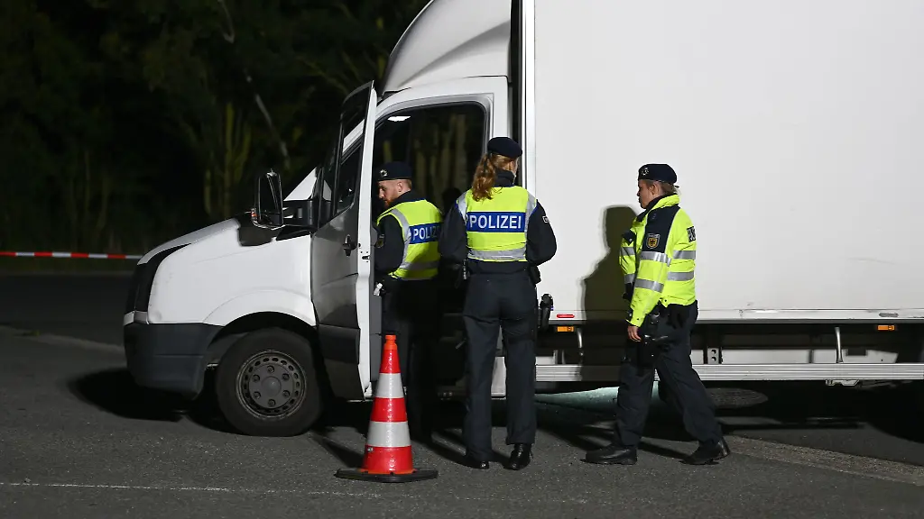 Bundesinnenministerin-Nancy-Faeser-SPD-hatte-in-der-vergangenen-Woche-stationaere-Kontrollen-an-allen-Landgrenzen-angeordnet