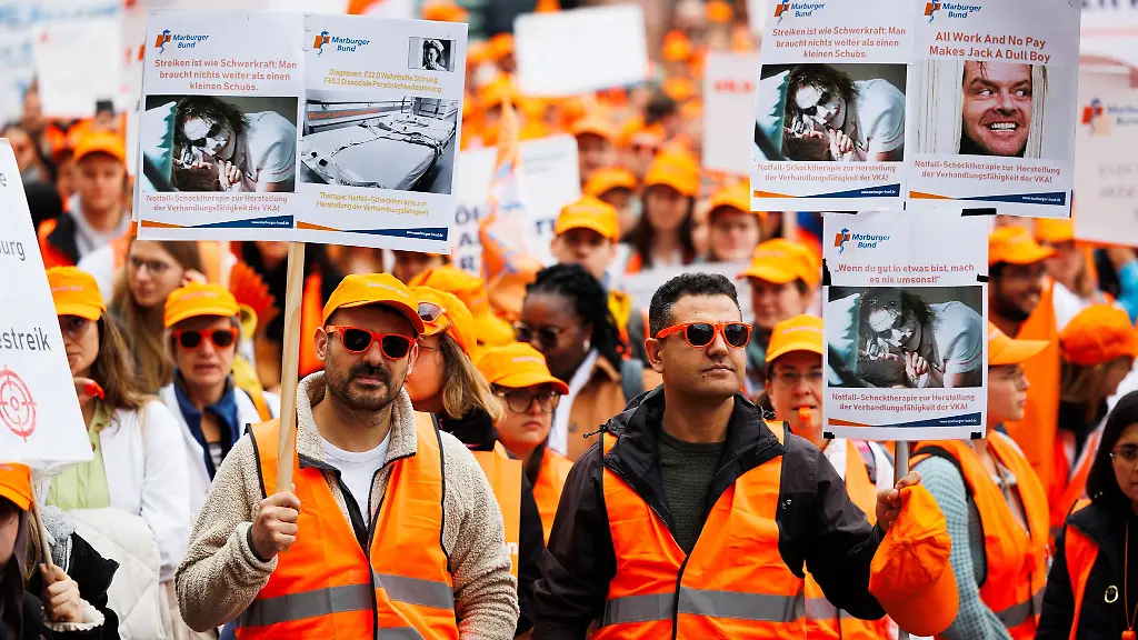 Tausende-Medizinerinnen-und-Mediziner-demonstrieren-in-der-laufenden-Tarifrunde-in-Frankfurt