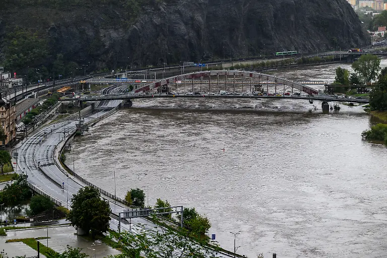 7907ae9d0a3e154e2edff5371a2414f3