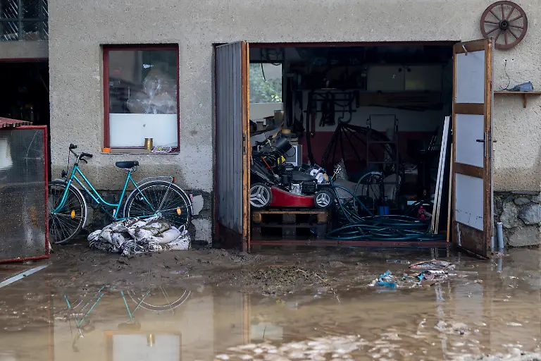 0769fd3f5d88cdf40fc34125dffd90e1