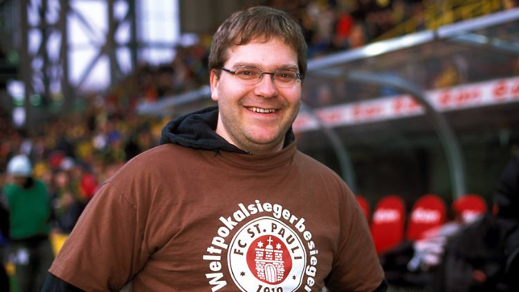 Das "Weltpokalsiegerbesieger"-Shirt schaffte den Sprung aus dem Fußball heraus.