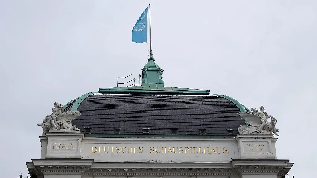 Tausende-besuchten-die-Festivitaeten-zur-20-Hamburger-Theaternacht