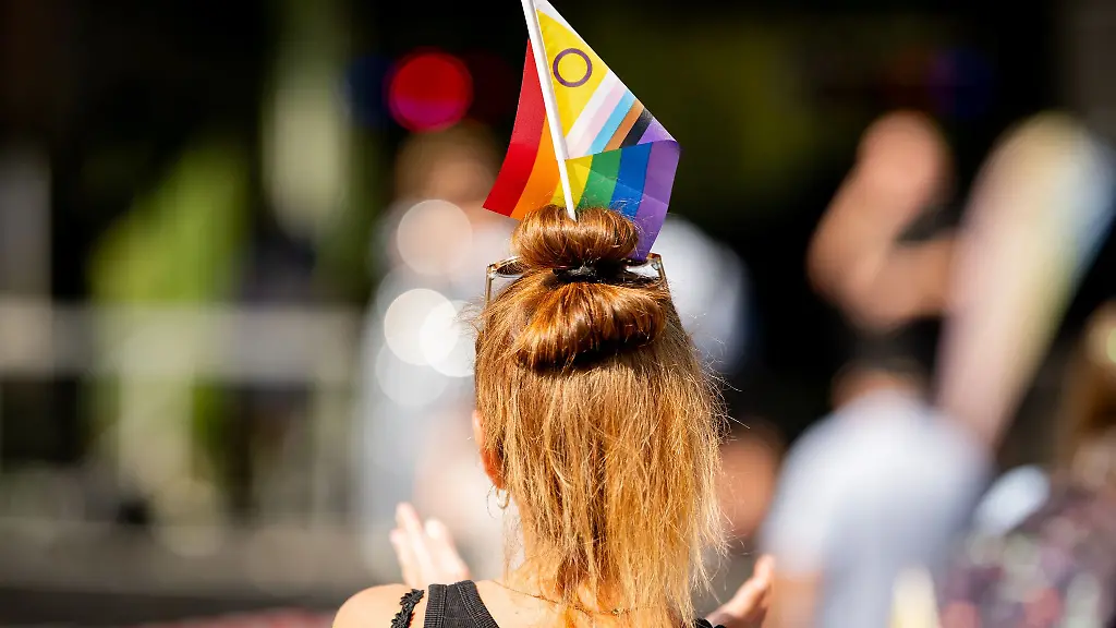 In-Eisenach-sind-Hunderte-Menschen-zum-CSD-auf-die-Strasse-gegangen