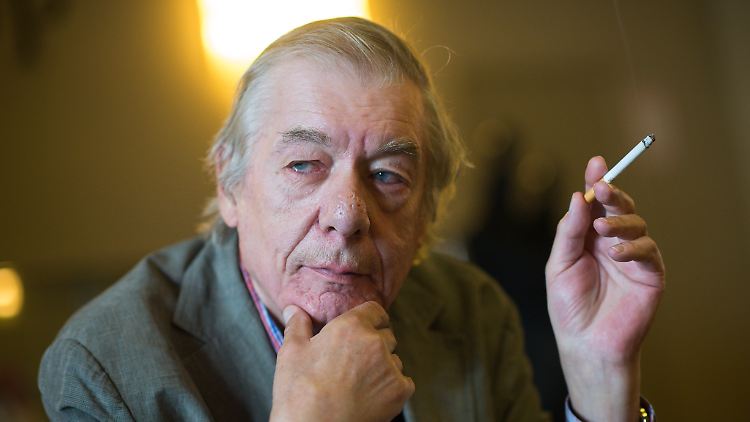 Bei den Salzburger Festspielen sorgte Neuenfels 2001 mit seiner Interpretation der "Fledermaus" für einen Skandal.