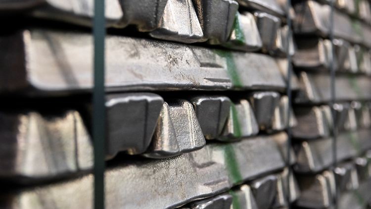 Hohe Energiekosten bremsen derzeit die Aluminium-Produktion in Europa.