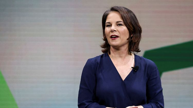 Bundesaußenministerin Baerbock reist zu Antrittsbesuchen in den Nahen Osten. 
