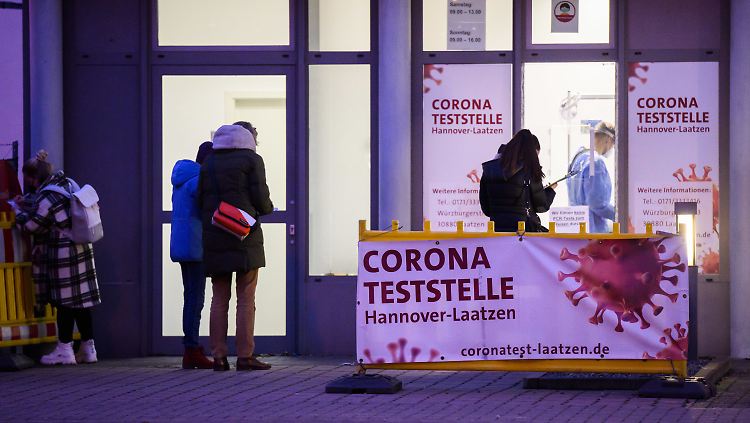 Im Wochenvergleich gibt es deutlich mehr Neuinfektionen in Deutschland.