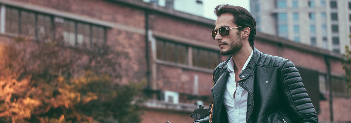 Lederjacke: Diese drei Styling-Optionen gibt es für die Übergangsjacke.