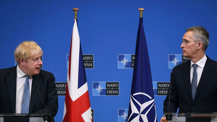 Johnson dürfte NATO-Generalsekretär Stoltenberg mit seinen historischen Kenntnissen erstaunt haben. 