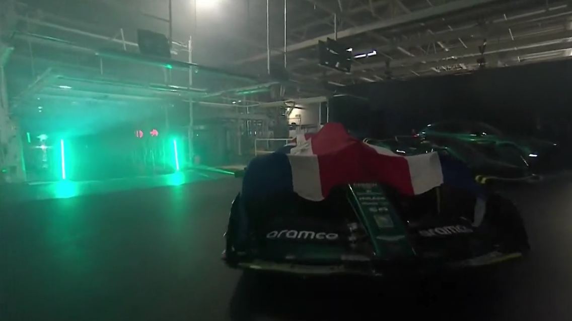 AstonMartin22.jpg