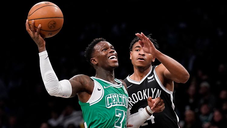 Der 28-jährige Point Guard Schröder (links) war erst letzten Sommer von den Los Angeles Lakers nach Boston gewechselt.