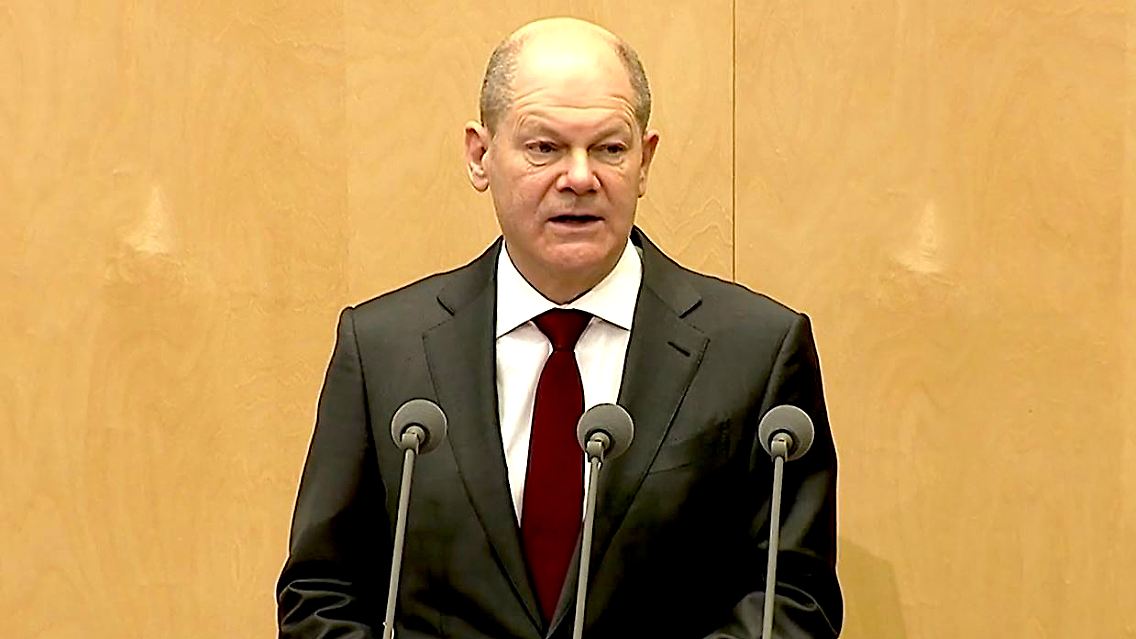 Scholz.JPG