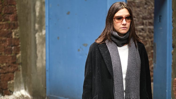 Sara Manzer (Johanna Wokalek) holt die Vergangenheit wieder ein.