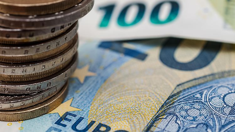 Lohnerhöhungen sind erfreulich, aber in Zeiten hoher Inflation profitiert vor allem das Finanzamt.